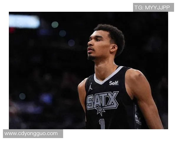 文班亚马新秀赛季表现惊艳场均20分10篮板3盖帽引领潮流 文班亚马新秀赛季表现惊艳场均20分10篮板3盖帽引领潮流