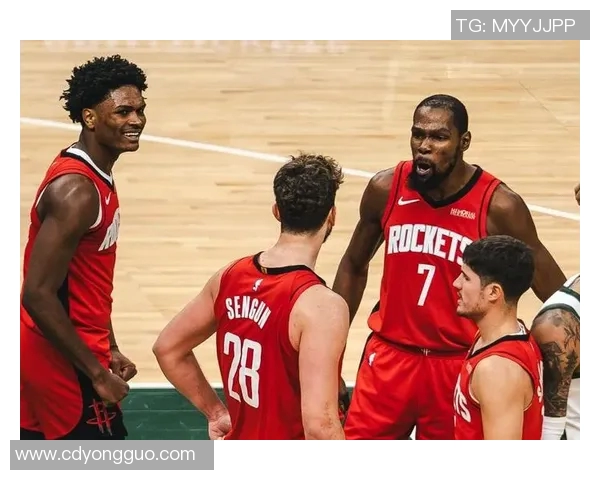 火箭队与骑士队首节对决精彩回顾与战术分析