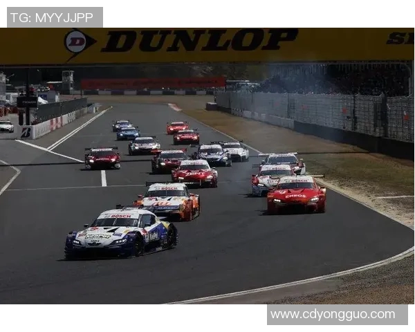 山口与冈山足球比赛结果揭晓双方激战成平局引发热议 山口与冈山足球比赛结果揭晓双方激战成平局引发热议