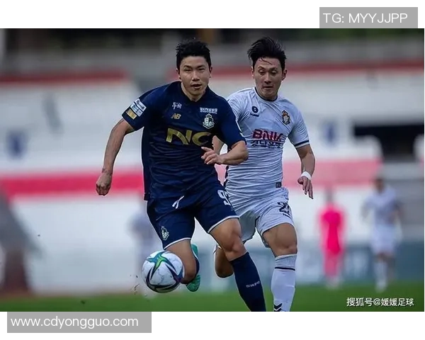 熊本深红迎战山口雷法全力争胜展现球队实力与斗志